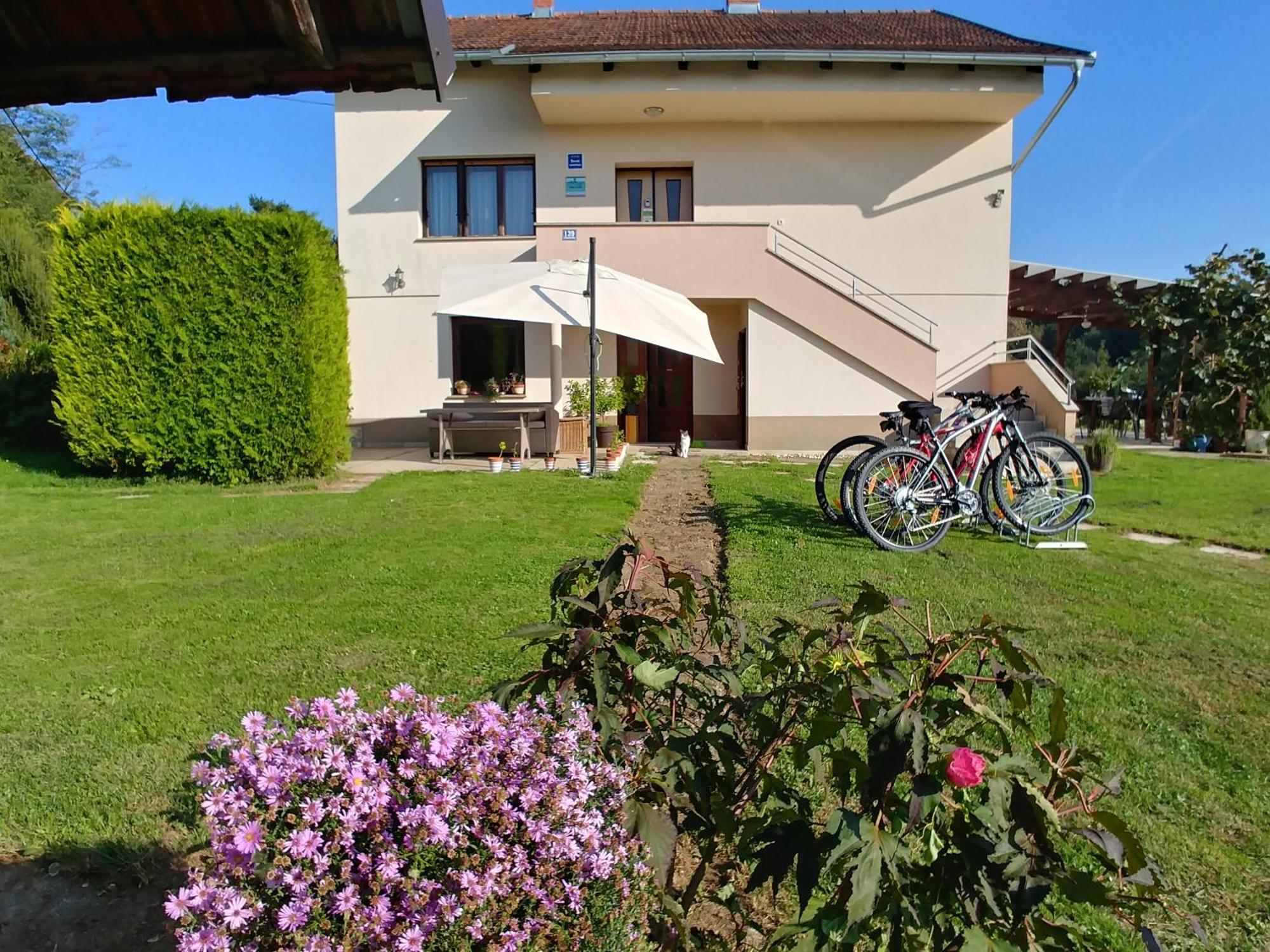Apartman Arena Strigova Екстериор снимка